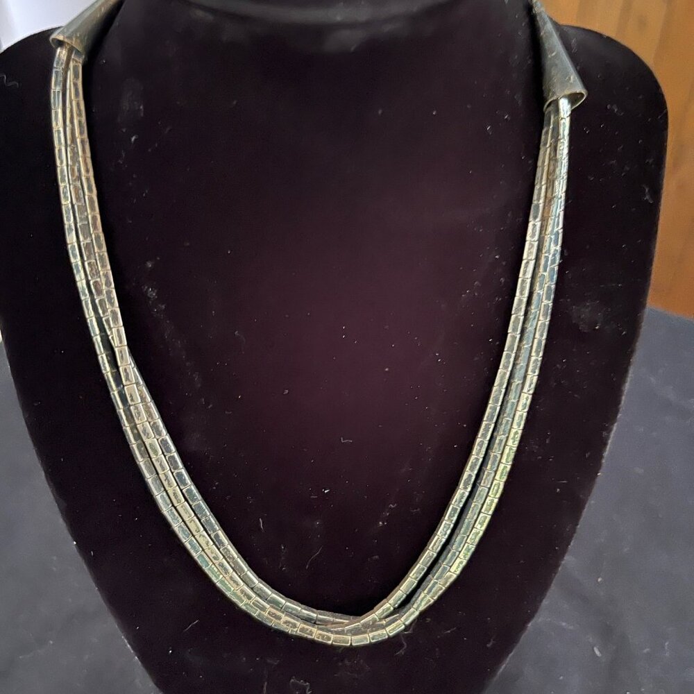 Costume Jewelry Necklace